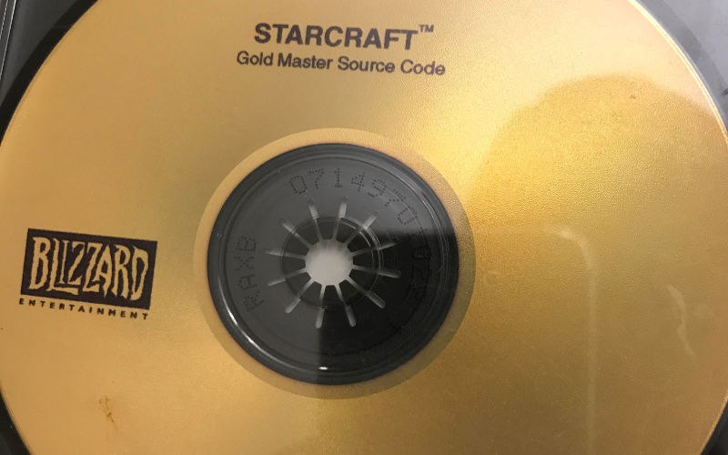 Пользователь получил щедрый подарок за возвращение исходников StarCraft