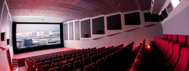Дату открытия кинотеатров в Москве перенесли