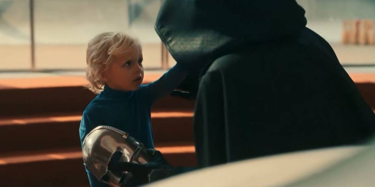 Маску Доктора Дума показали в видео от компании братьев Руссо