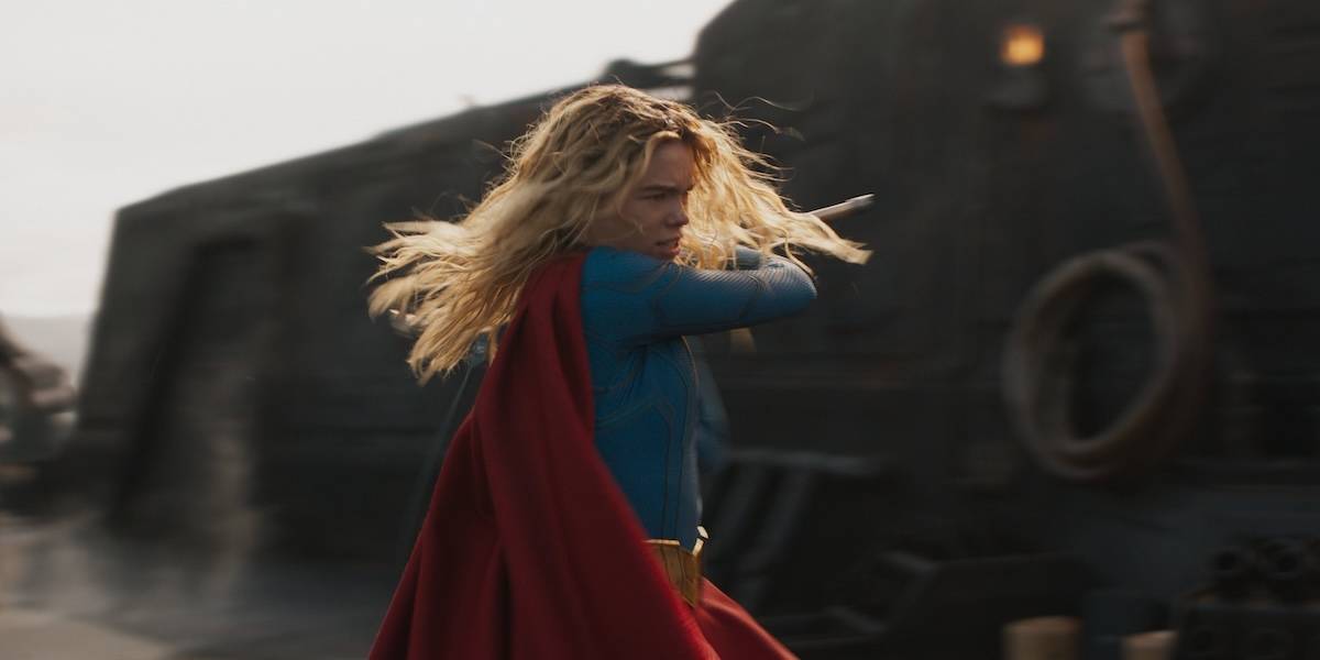 DC радикально изменили костюм Супергерл