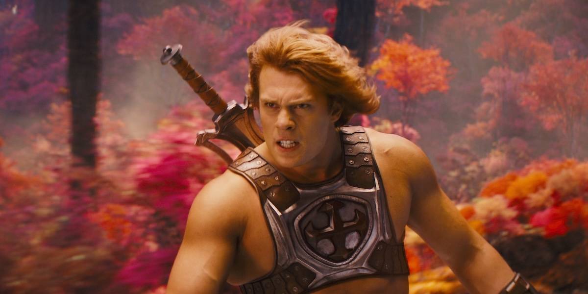 Отзывы о «Властелинах Вселенной» сравнили фильм с «Тором 3»