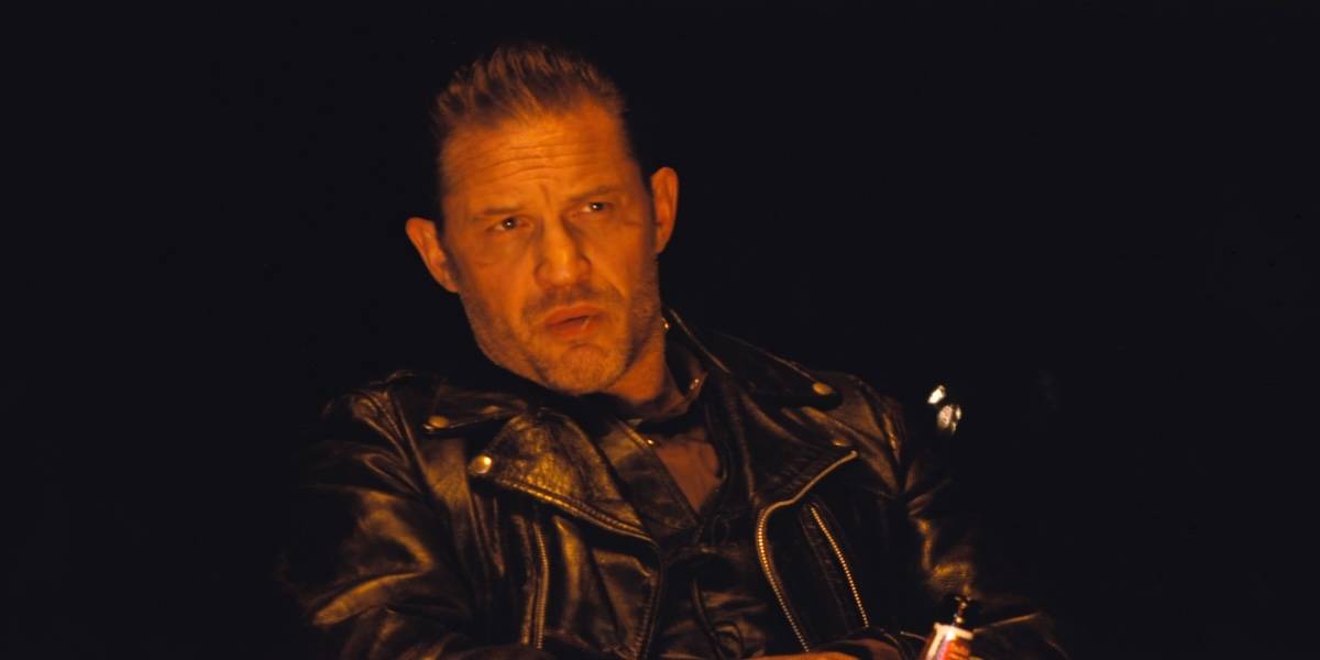 Провалившийся криминальный триллер с Томом Харди пользуется популярностью на HBO Max