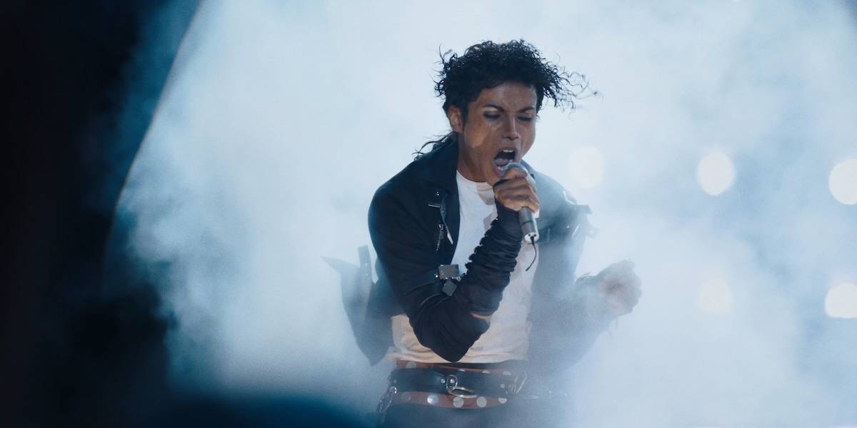 Отзывы о фильме «Майкл»: критики хвалят актёра и концерты, но ругают всё остальное