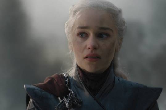 4 причины, по которым Дейенерис Таргариен не должна вернуться в 9 сезоне «Игры престолов»