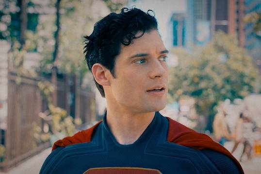 Джеймс Ганн отменил фильм DC и переименовал «Супергерл»