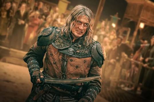 Незаметно вышел приквел «Ведьмака» с Дольфом Лундгреном