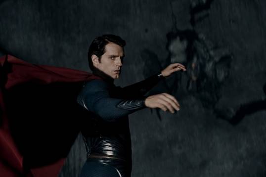 Зак Снайдер показал редкий взгляд на Супермена Генри Кавилла и Меру