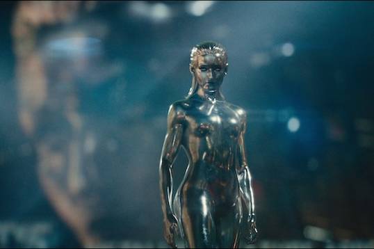 «Смелый шаг»: исполнитель первого Серебряного серфера о женской версии в MCU