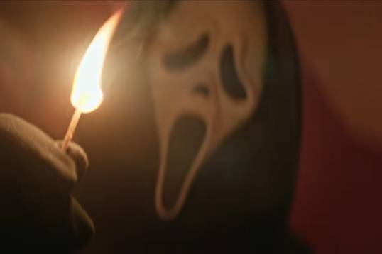 Призрачное лицо вернулось: финальный трейлер «Крика 7»