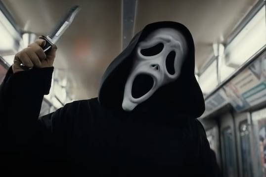 Пародия на «Крик» и не только: трейлер «Очень страшного кино 6» вышел официально