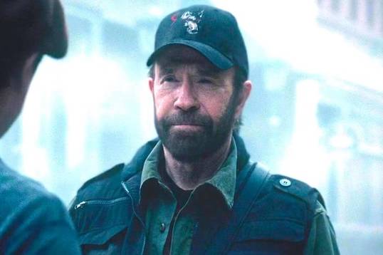 Умер Чак Норрис — легенде боевиков было 86 лет