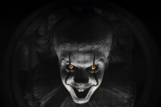 HBO удалили лучшую сцену «Оно: Добро пожаловать в Дерри» — и это была ошибка