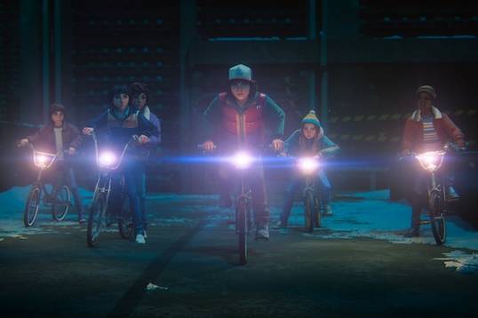 Вышел спин-офф сериала «Очень странные дела» — критики не в восторге