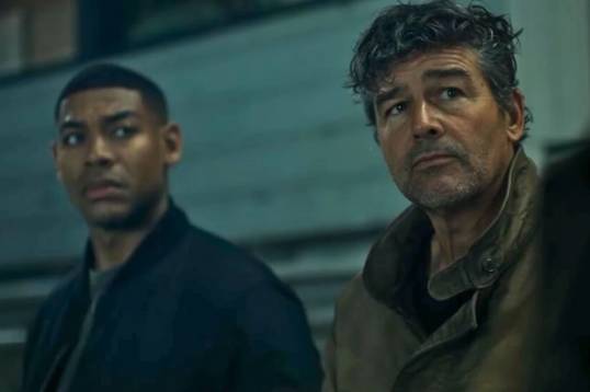 DC Studios удалили трейлер сериала «Фонари»