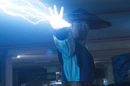 Новое промо «Мортал Комбат 2» пародирует экран выбора персонажей в игре