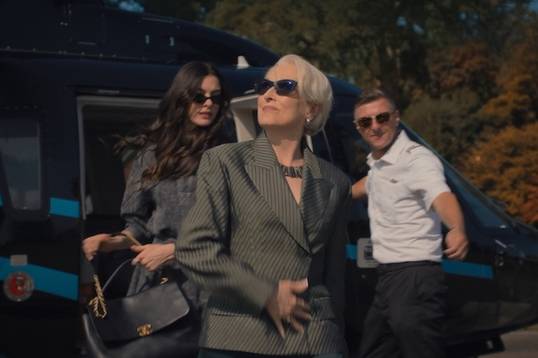 Обзор фильма «Дьявол носит Prada 2» — блокбастер старой школы, по которому мы скучали
