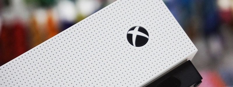 Слух: новый Xbox будет стоить в половину дешевле PlayStation 5