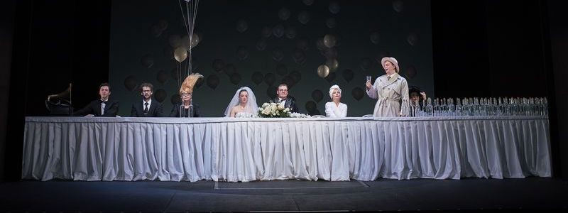 Рецензия на спектакль «Свадьба», театр «Современник». То ли смеяться, то ли плакать