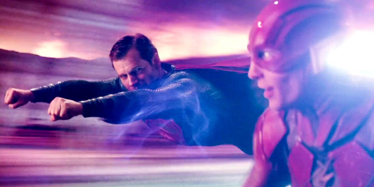 «Флэш»: новый ролик показывает Супермена в исполнении Генри Кавилла на задании