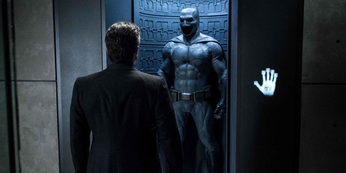 Бен Аффлек может вернуться в роли Бэтмена в еще одном фильме DC после «Флэша»