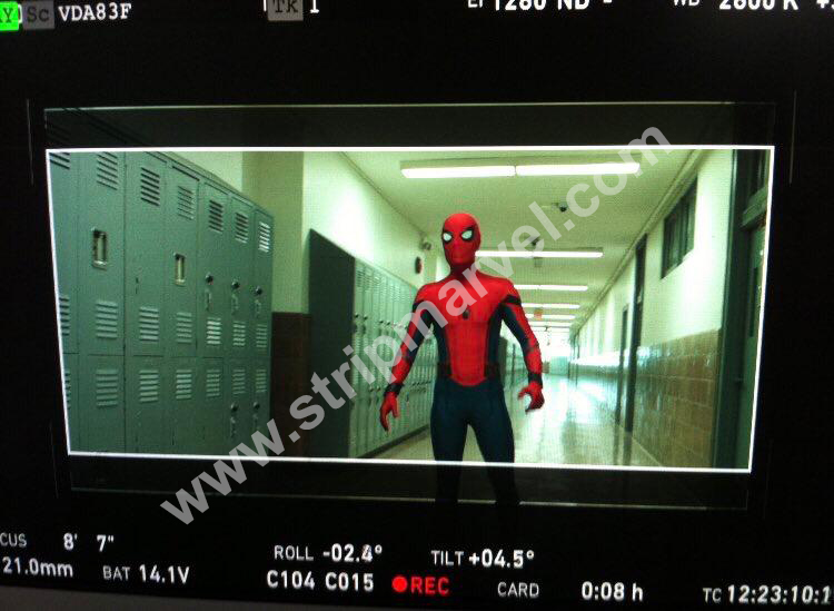 Питер Паркер снова в школе на кадрах «Человек-паук: Вдали от дома»