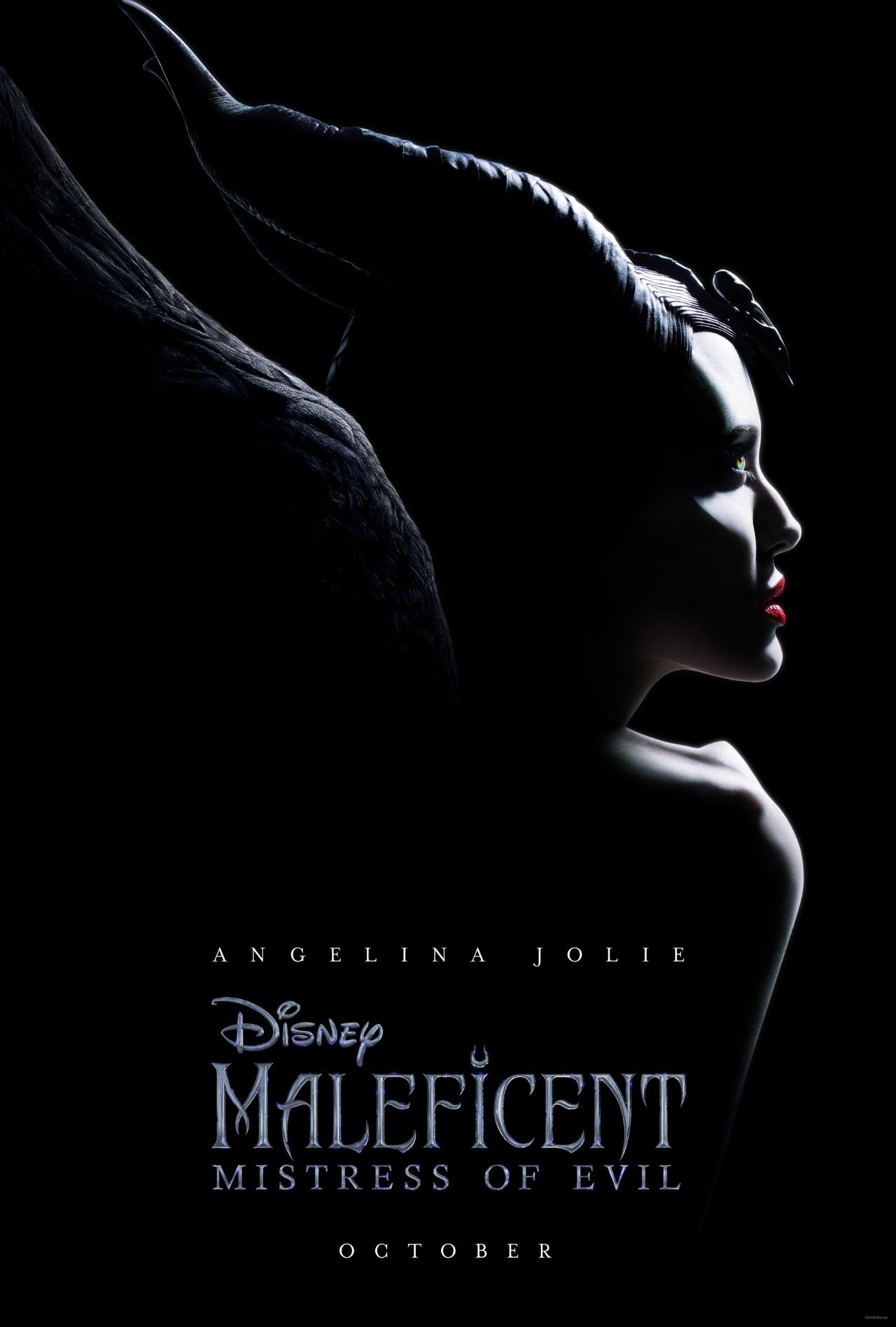 Первый постер и новая дата выхода «Малефисенты 2: Владычица тьмы»