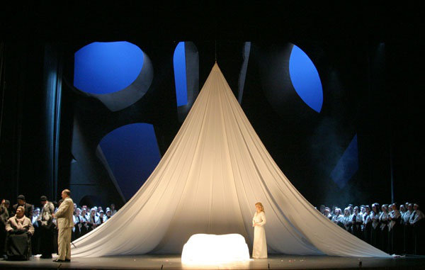 Рецензия на оперу «Лоэнгрин», театр «Новая опера». Вагнерианские страсти на московской сцене