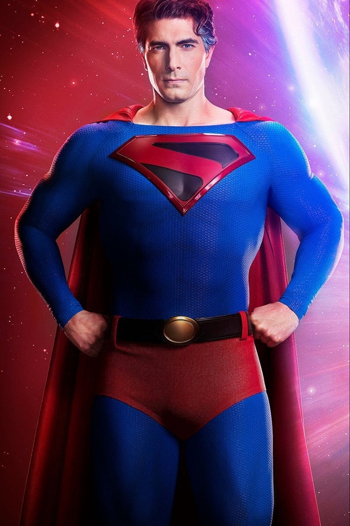 Брэндон Рут в роли Супермена из «Кризиса на Бесконечных Землях»