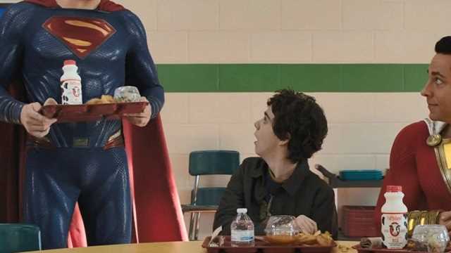 Супермен появится в новом фильме DC, но это не Генри Кавилл