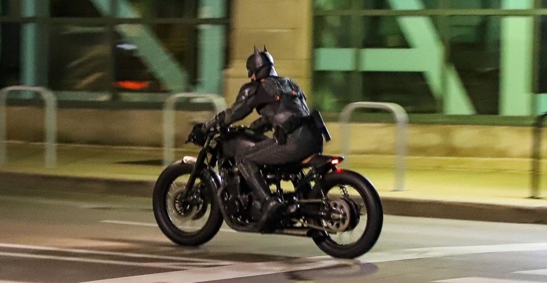 Новые кадры фильма «Бэтмен» показали Бэтцикл