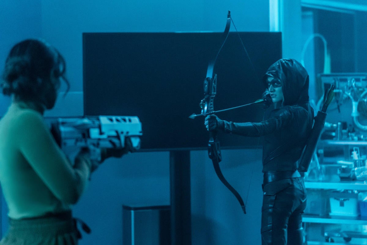 Зеленая стрела вернулась в новом эпизоде «Флэша» - кадры «Армагеддона 5»