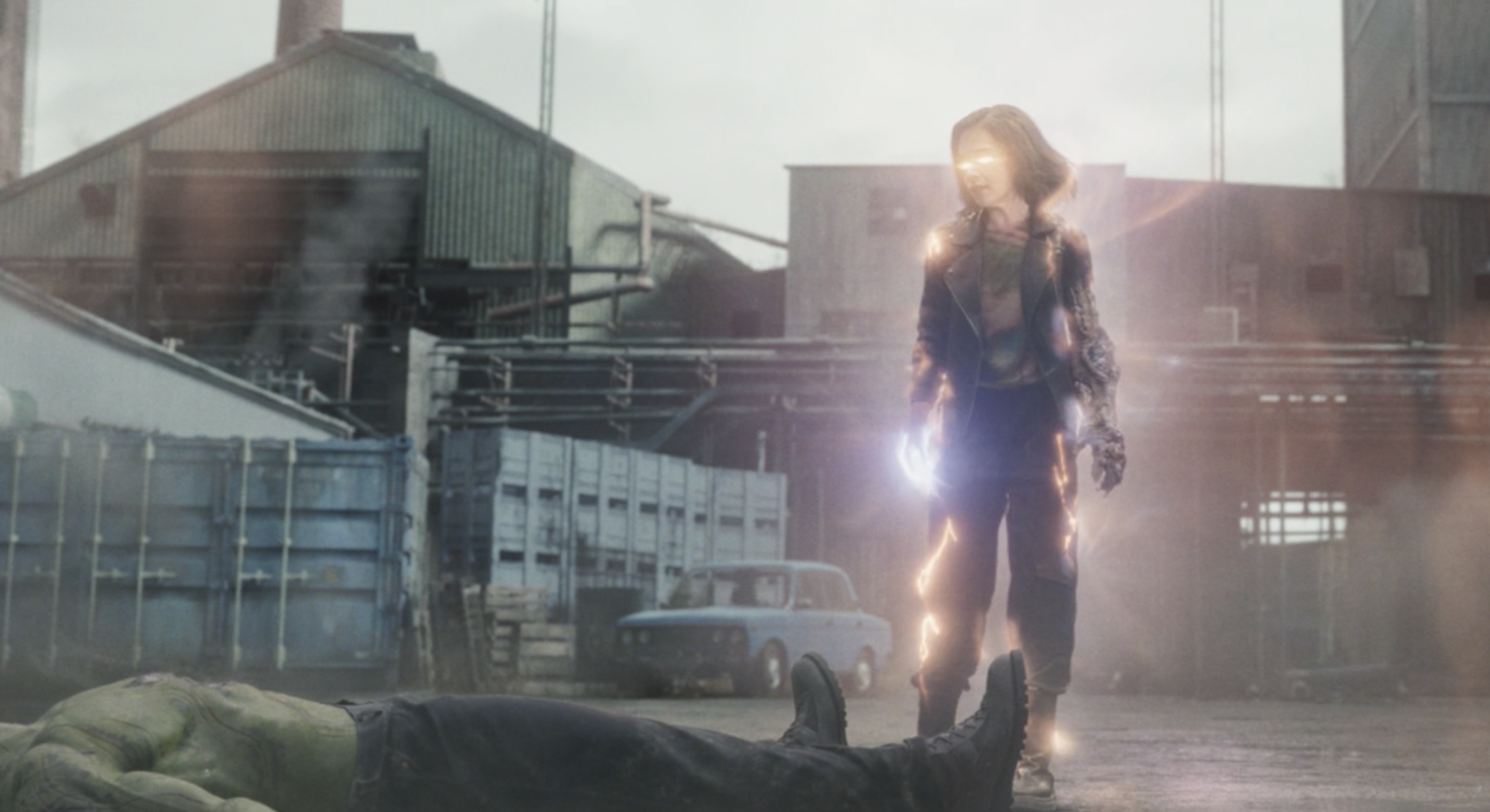 Marvel показала, что Эмилия Кларк - идеальная замена Бри Ларсон в роли Капитана Марвел