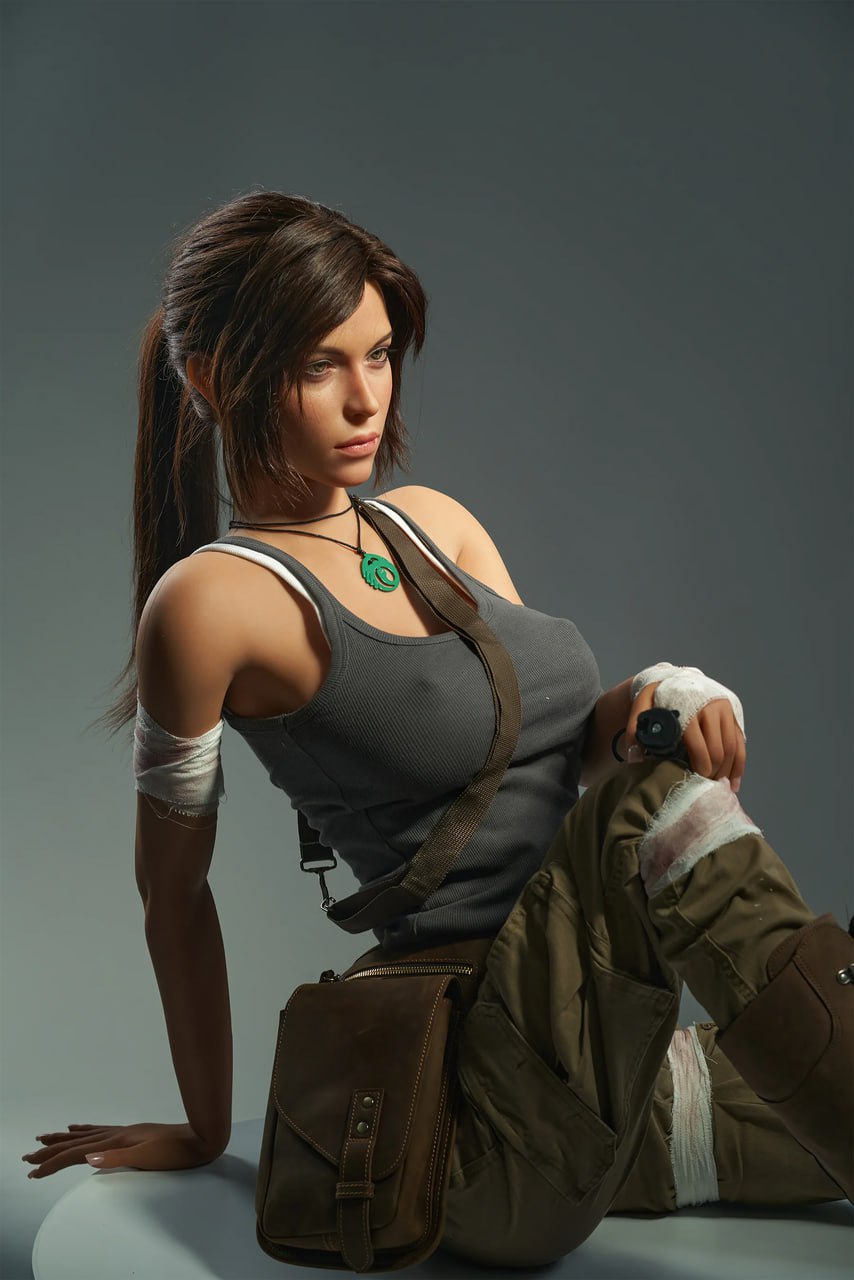 Голая Лара Крофт из Tomb Raider - теперь можно купить невероятно реалистичную секс-куклу