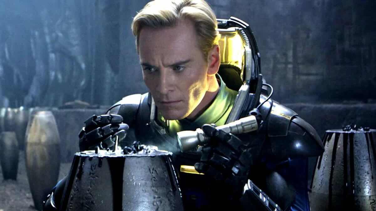 Майкл Фассбендер в роли Дэвида в фильме «Чужой: Завет» / 20th Century Studios