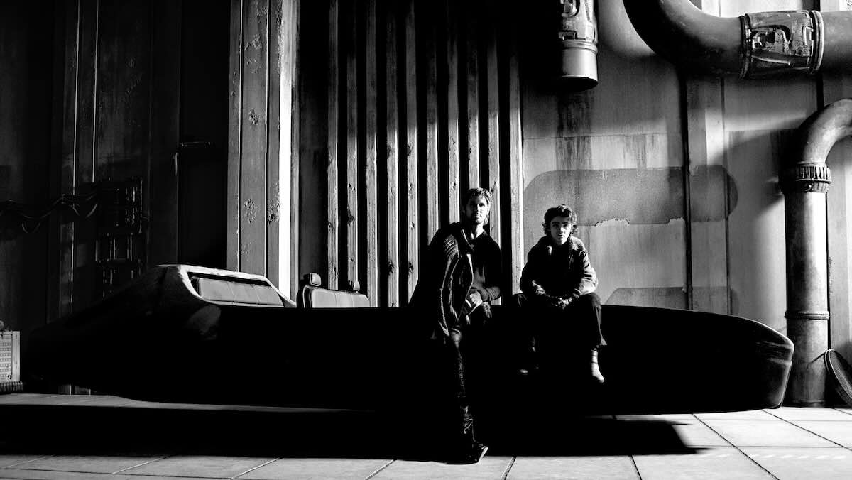 Райан Гослинг и Флинн Грей на съемочной площадке «Звездных войн: Звездный истребитель» / Lucasfilm